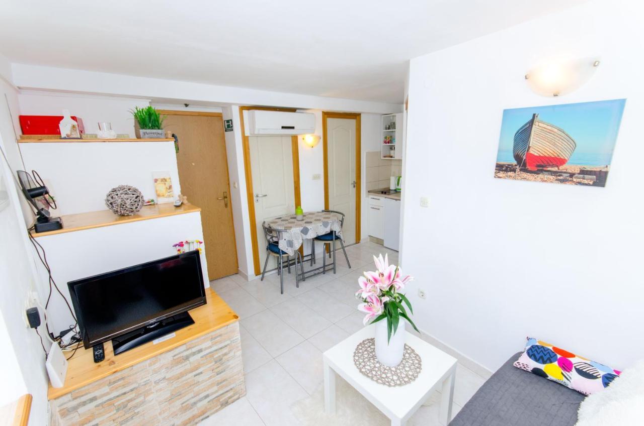 Apartament Stone Rose In Center